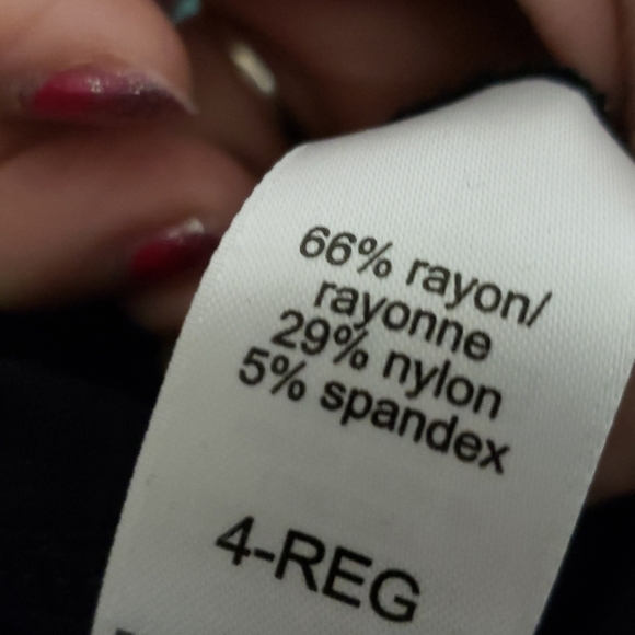 Maurices size 4R black pants. Excellent condition - Picture 4 of 4